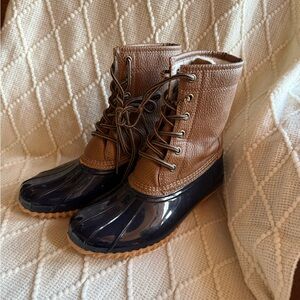 Sporto Tan and Navy Boots